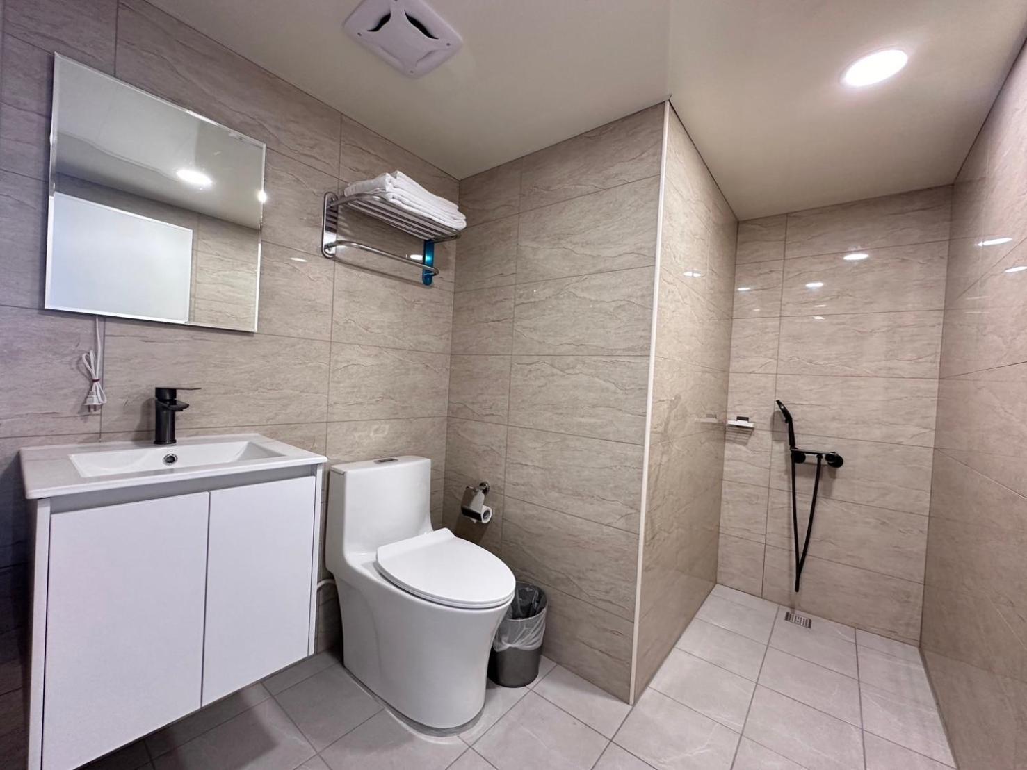 可青大飯店grand Ke-Cing Hotel Yilan Esterno foto