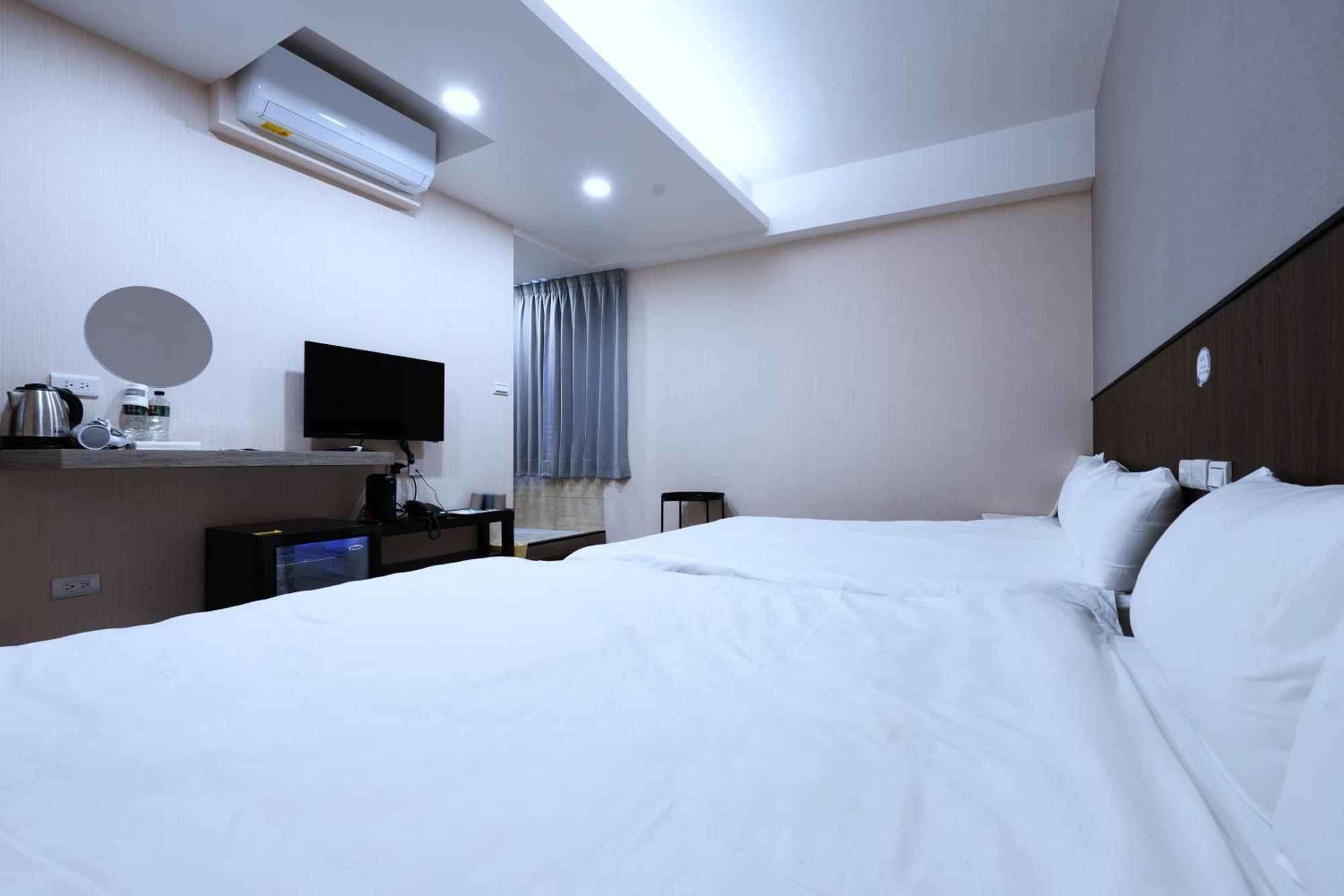 可青大飯店grand Ke-Cing Hotel Yilan Esterno foto