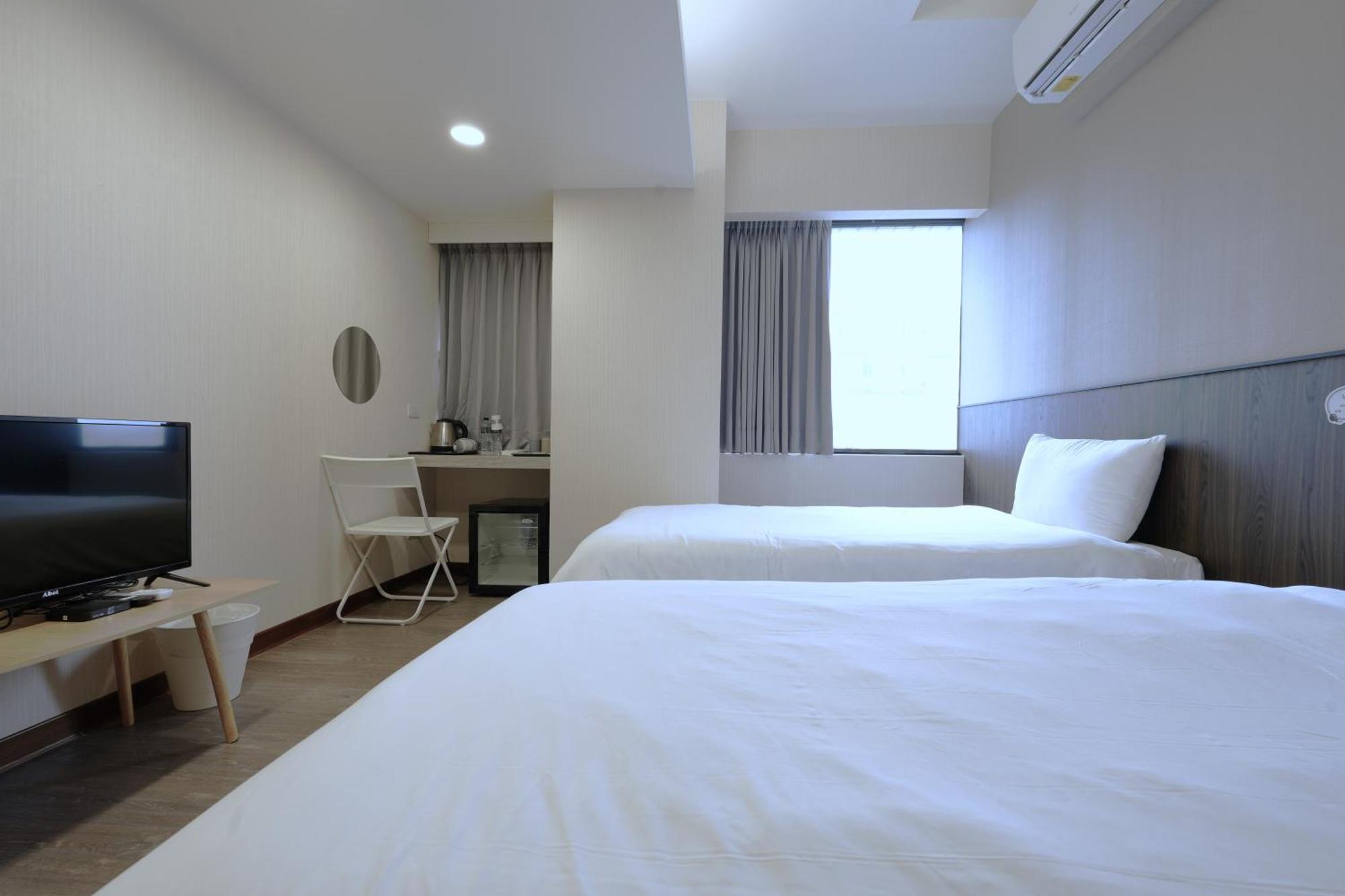 可青大飯店grand Ke-Cing Hotel Yilan Esterno foto