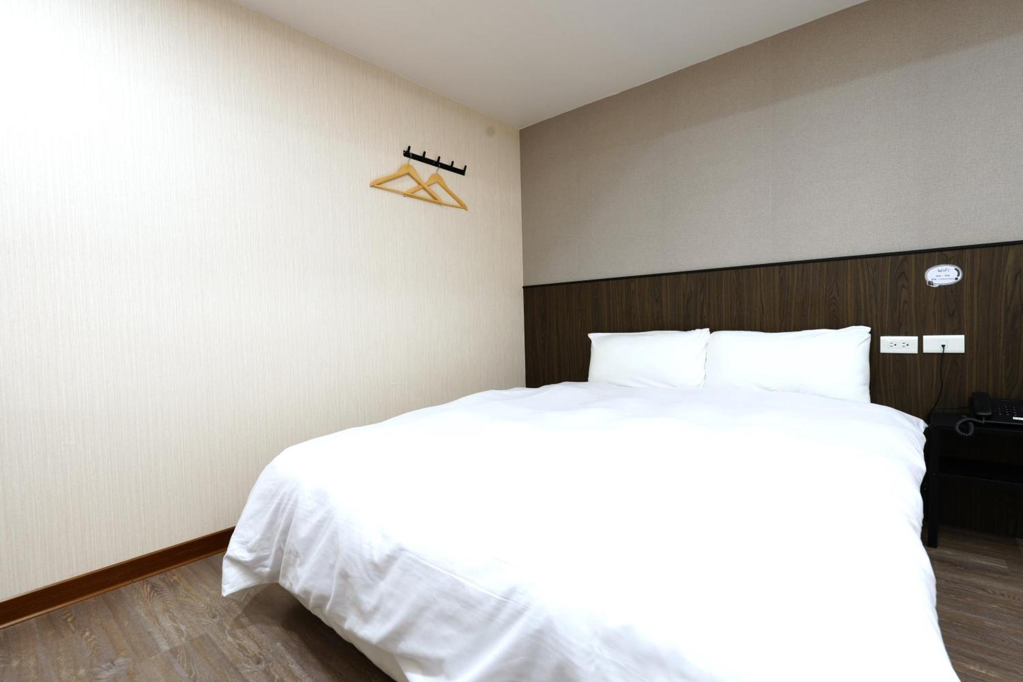 可青大飯店grand Ke-Cing Hotel Yilan Esterno foto